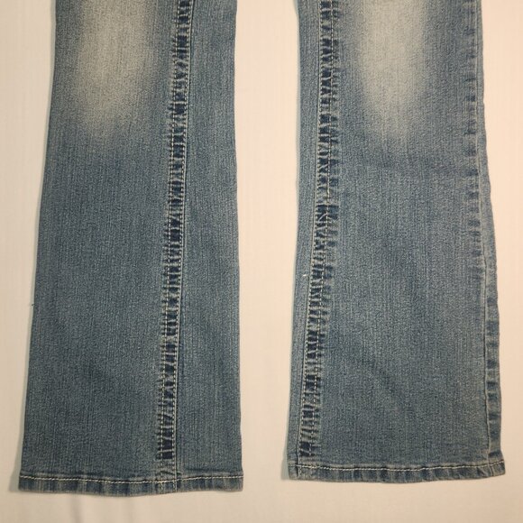 Myth of Jade Ladies Jeans in size 4/ 30" Waist - Picture 4 of 10